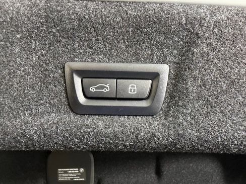 Used 2025 BMW 330i xDrive Sedan AWD/4WD image 28