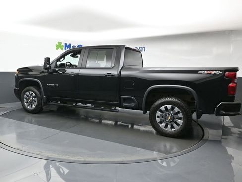 Used 2025 Chevrolet Silverado 2500 Custom w/ Custom Value Package AWD/4WD image 18