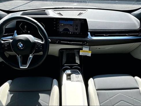 New 2026 BMW X1 xDrive28i w/ Technology Package AWD/4WD image 5
