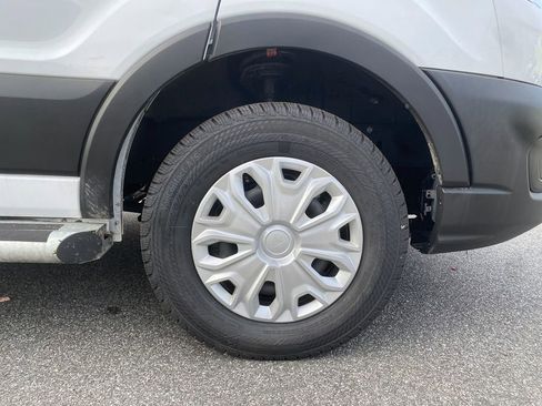 Used 2024 Ford Transit 250 Low Roof w/ Exterior Upgrade Package image 29