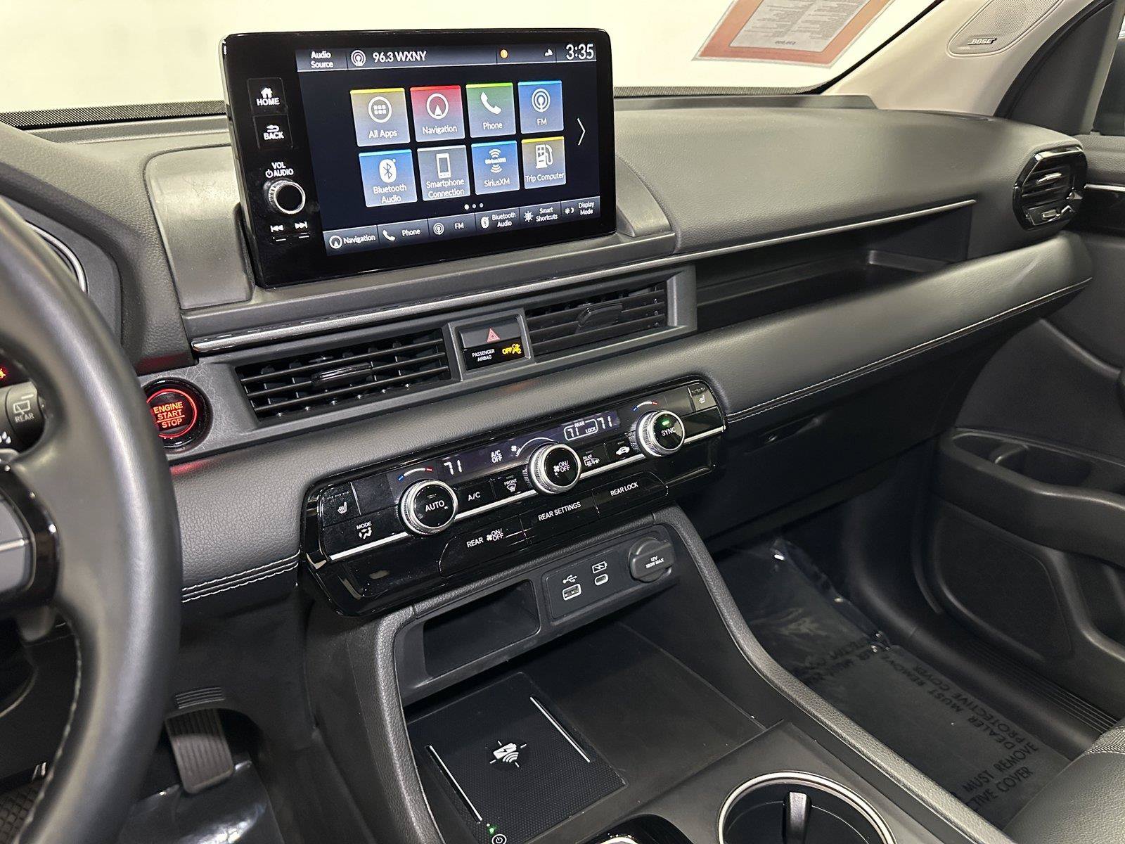 Certified 2024 Honda Pilot Touring image 28