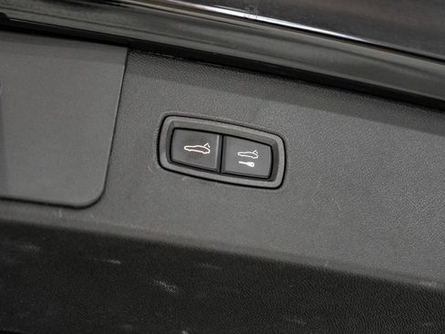 Used 2023 Porsche Cayenne S Platinum w/ Premium Package Plus image 53