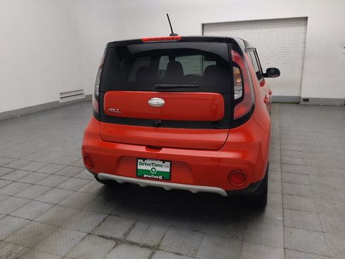 Used 2019 Kia Soul + FWD image 7