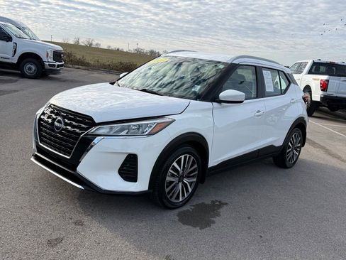 Used 2023 Nissan Kicks SV image 39