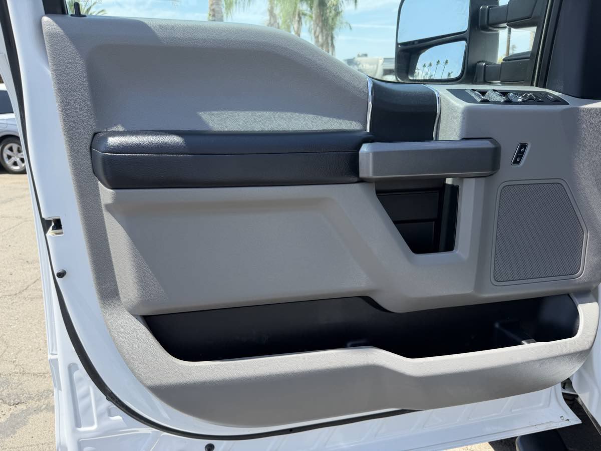 Used 2017 Ford F250 XLT w/ XLT Value Package AWD/4WD image 17