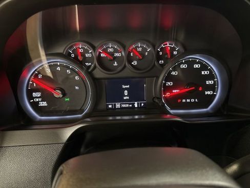 Used 2021 Chevrolet Silverado 1500 Custom image 15