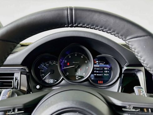 Certified 2026 Porsche Macan Turbo AWD/4WD image 13