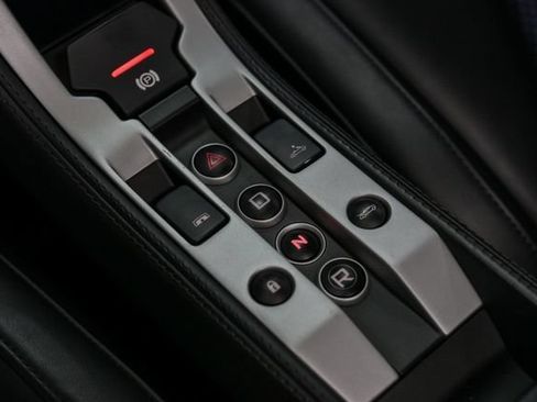 Used 2013 McLaren MP4-12C Spider RWD image 32