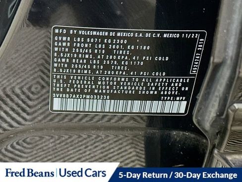 Used 2023 Volkswagen Tiguan SE R-Line image 31
