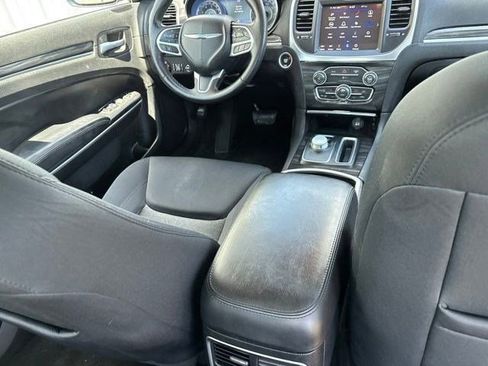 Used 2021 Chrysler 300 Touring w/ Sport Appearance Package RWD image 35