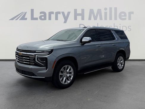 Used 2025 Chevrolet Tahoe Premier AWD/4WD image 1