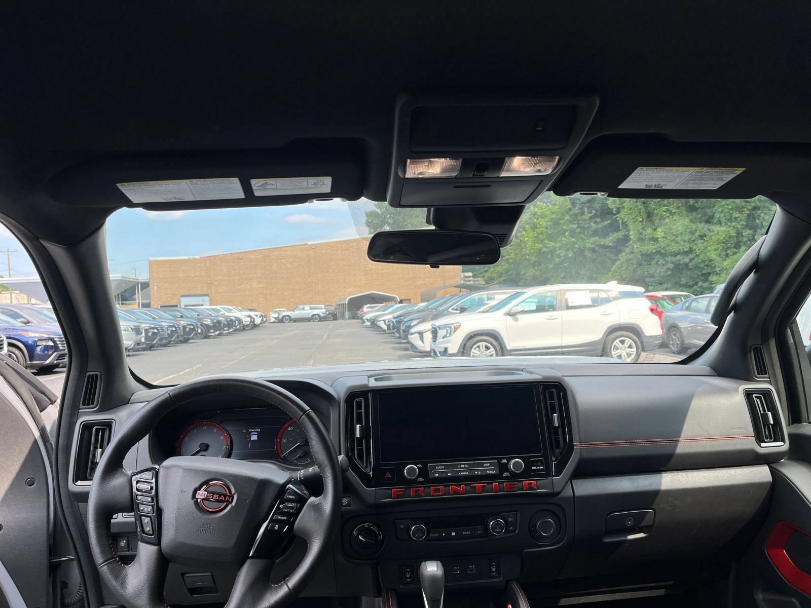 Used 2026 Nissan Frontier PRO-4X AWD/4WD image 36