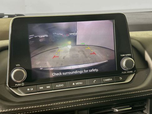 Used 2023 Nissan Rogue SV FWD image 14