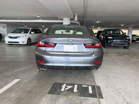 Used 2022 BMW 330i Sedan w/ Premium Package 2 image 8