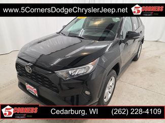 Used 2021 Toyota RAV4 XLE video 1