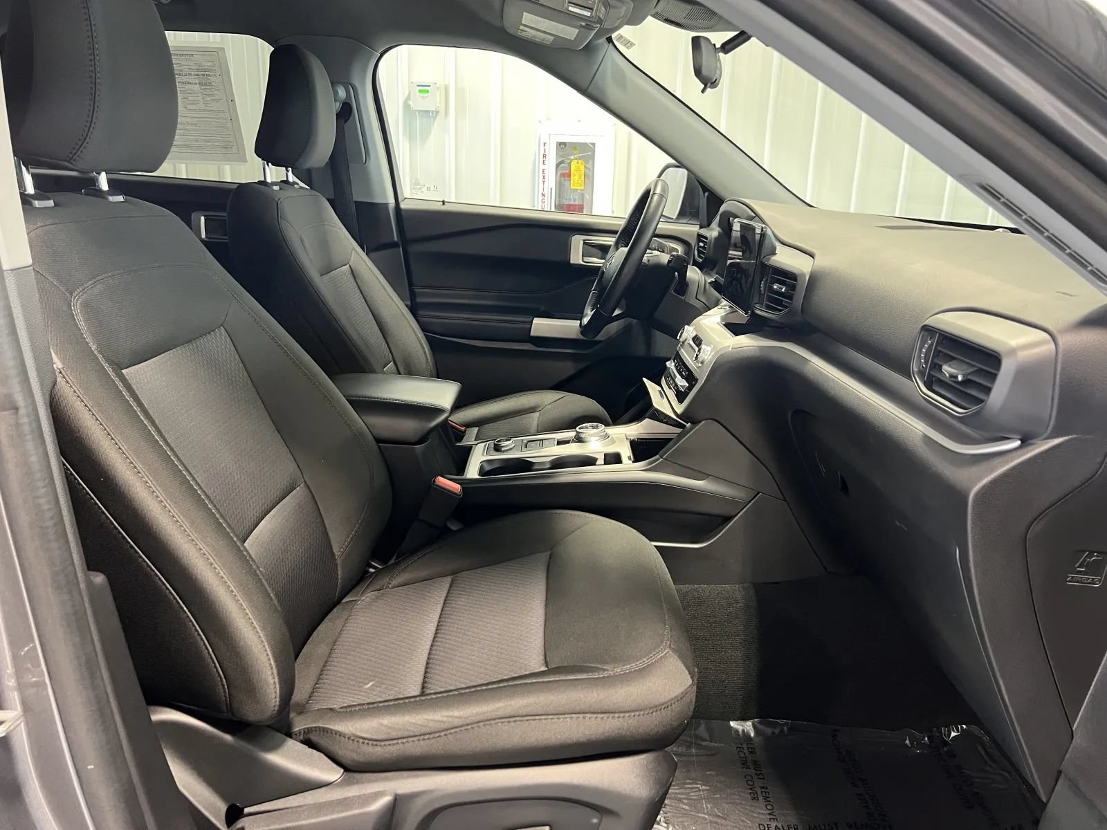 Used 2022 Ford Explorer XLT AWD/4WD image 48