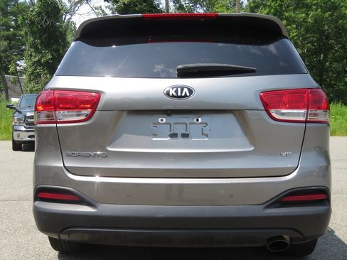 Used 2018 Kia Sorento LX w/ LX V6 Convenience Package AWD/4WD image 6