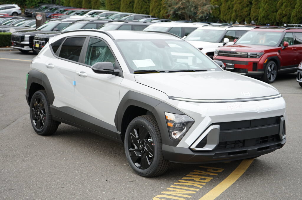 New 2027 Hyundai Kona SEL Sport AWD/4WD image 3