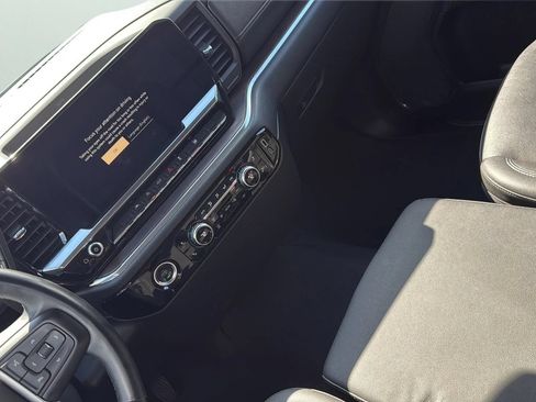 Used 2024 GMC Sierra 1500 SLT AWD/4WD image 20