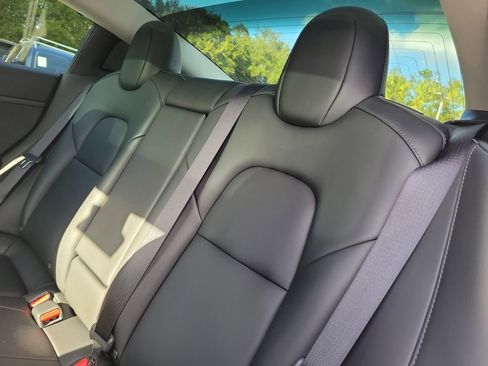 Used 2020 Tesla Model 3 Standard Range Plus image 11