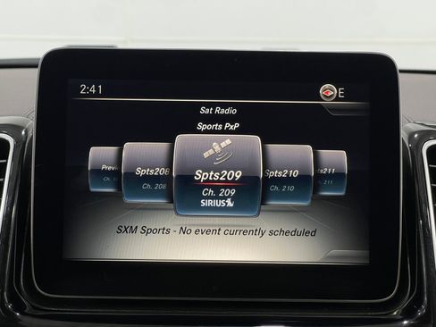 Used 2017 Mercedes-Benz GLS 450 4MATIC image 25