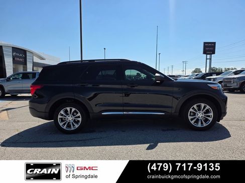Used 2023 Ford Explorer XLT w/ Equipment Group 202A AWD/4WD image 9