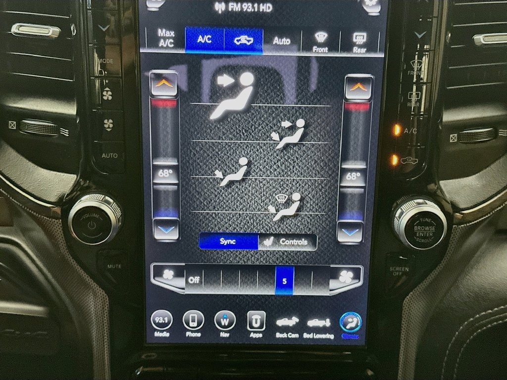 Used 2020 RAM 2500 Limited AWD/4WD image 18