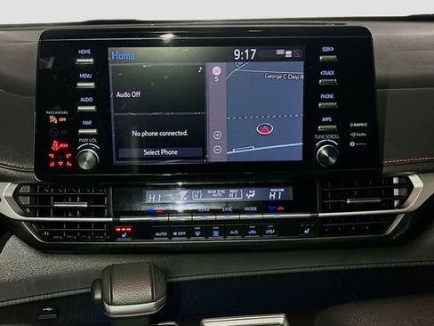 Used 2022 Toyota Sienna XSE image 11