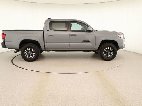 Used 2021 Toyota Tacoma SR5 RWD image 8