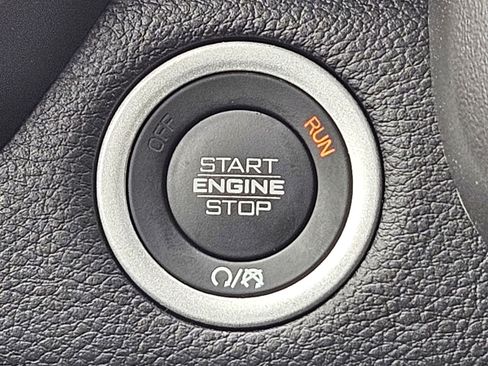 Used 2026 RAM 1500 Laramie AWD/4WD image 22