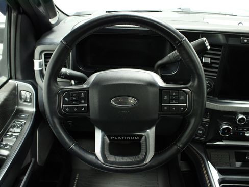 Used 2024 Ford F250 Platinum image 24