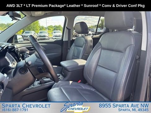 Used 2019 Chevrolet Traverse LT w/ LT Premium Package AWD/4WD image 14