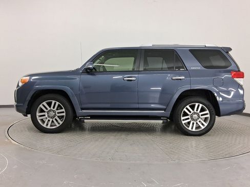 Used 2013 Toyota 4Runner Limited image 2