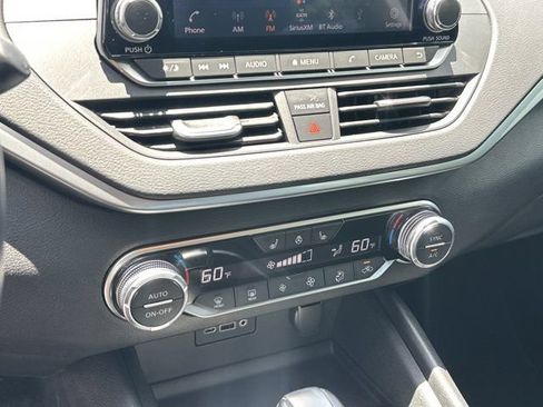 Used 2019 Nissan Altima 2.5 SV FWD image 30