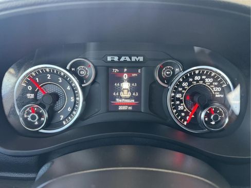 Used 2024 RAM 2500 Big Horn w/ Bed Utility Group AWD/4WD image 16