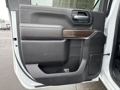 Used 2023 GMC Sierra 3500 SLE image 34