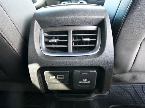 Used 2022 Chevrolet Blazer Premier w/ LPO, Black Accent Package AWD/4WD image 16