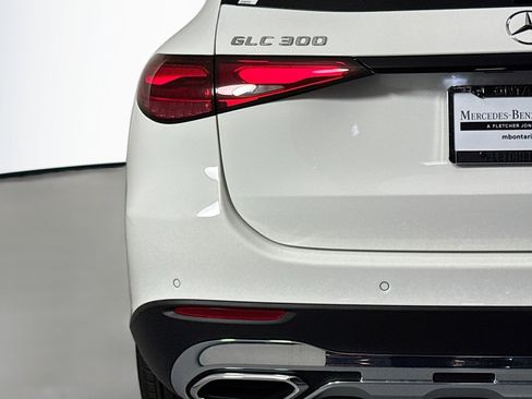 New 2026 Mercedes-Benz GLC 300 4MATIC image 14
