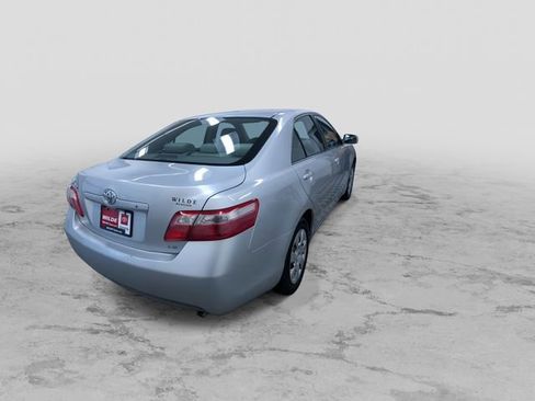 Used 2009 Toyota Camry LE image 10