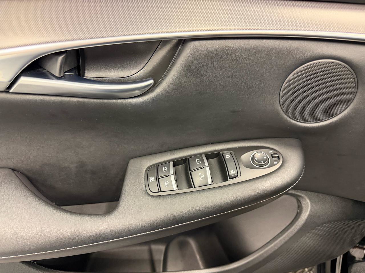 Used 2023 INFINITI QX50 Pure AWD/4WD image 6