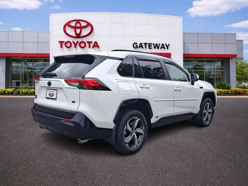 Used 2023 Toyota RAV4 SE w/ Weather & Moonroof Package AWD/4WD image 4