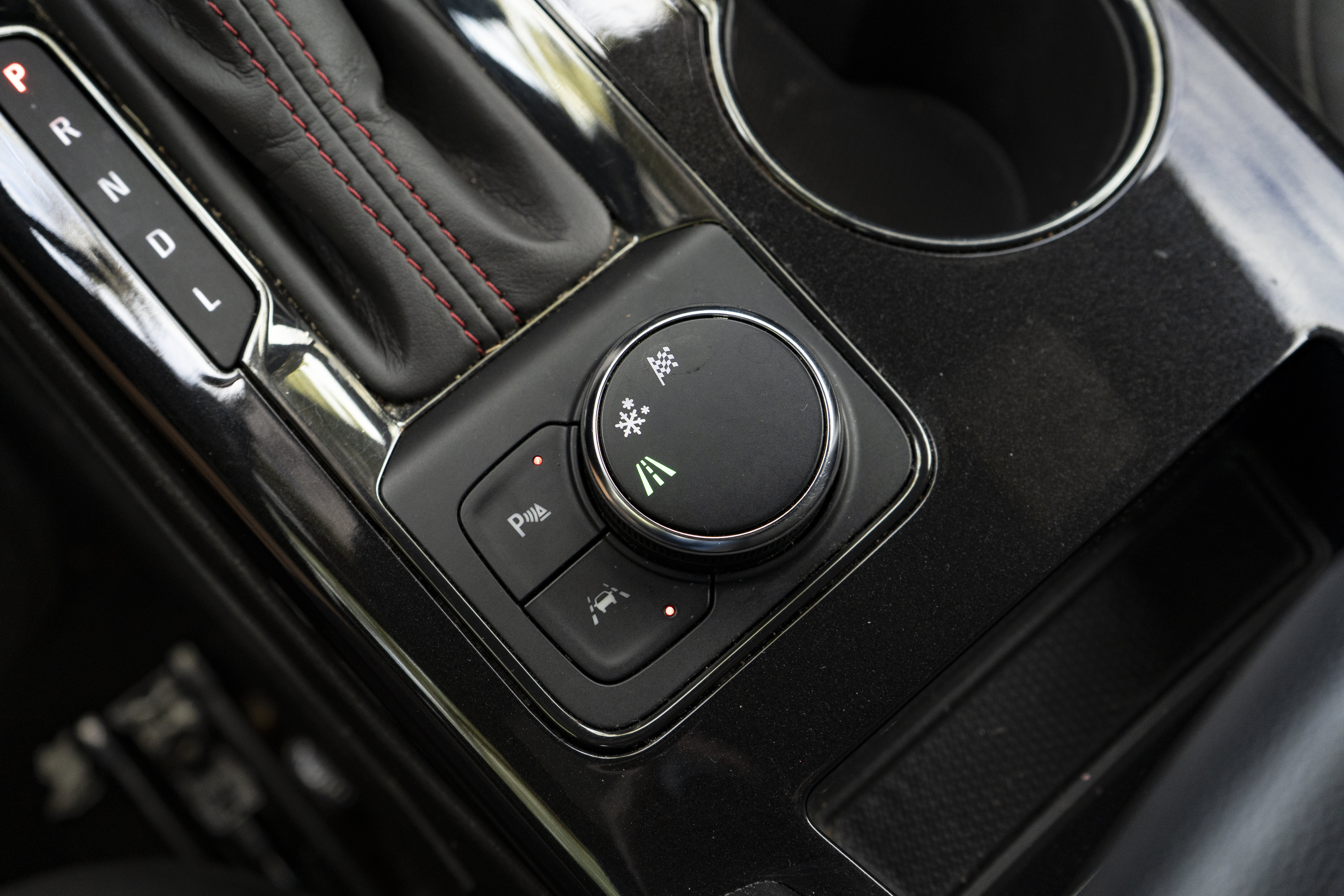 Used 2021 Chevrolet Blazer RS w/ Enhanced Convenience Package FWD image 32