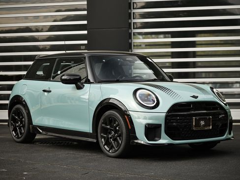 New 2026 MINI Cooper S image 1