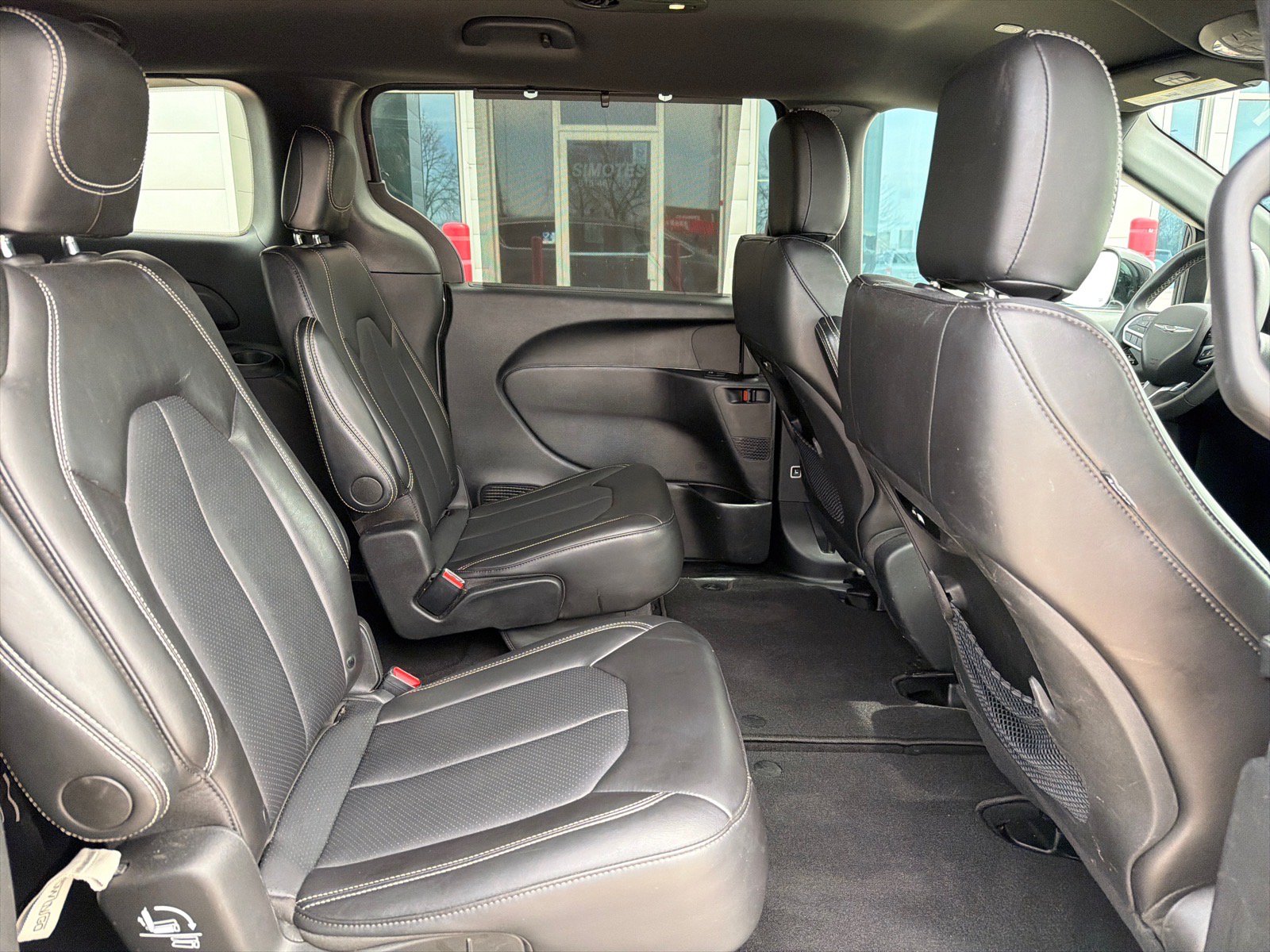 Used 2025 Chrysler Pacifica Select FWD image 30