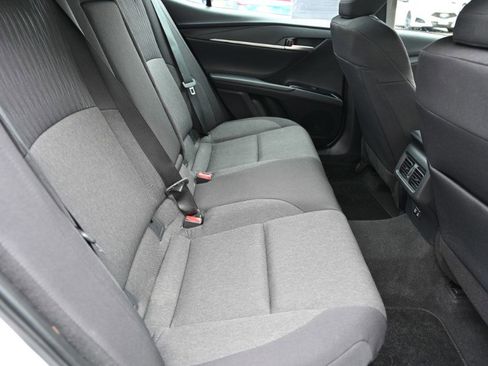 Used 2025 Toyota Camry LE image 13