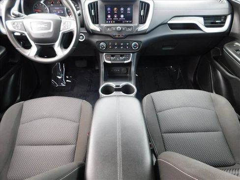 Used 2024 GMC Terrain SLE FWD image 23