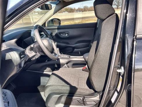 Certified 2025 Honda HR-V LX image 11