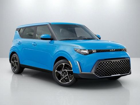 Certified 2025 Kia Soul EX image 8