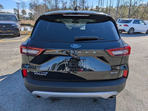 Certified 2023 Ford Escape Active w/ Tech Pack #2 image 6