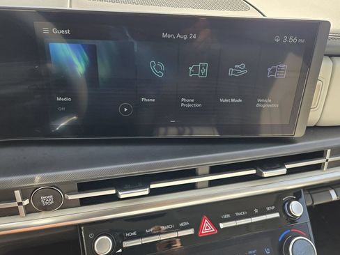 Certified 2025 Hyundai Santa Fe SEL FWD image 18